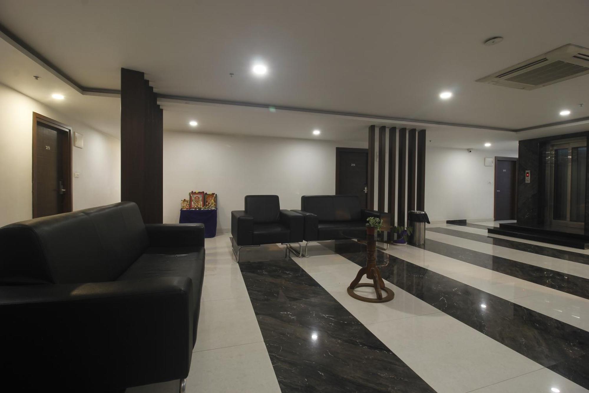 Hotel Ssr Grand Хайдарабад Экстерьер фото