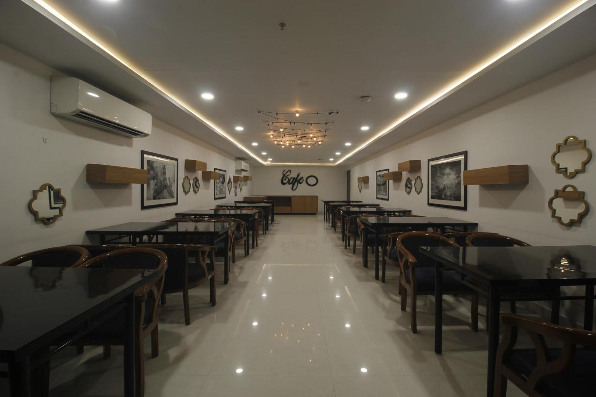 Hotel Ssr Grand Хайдарабад Экстерьер фото